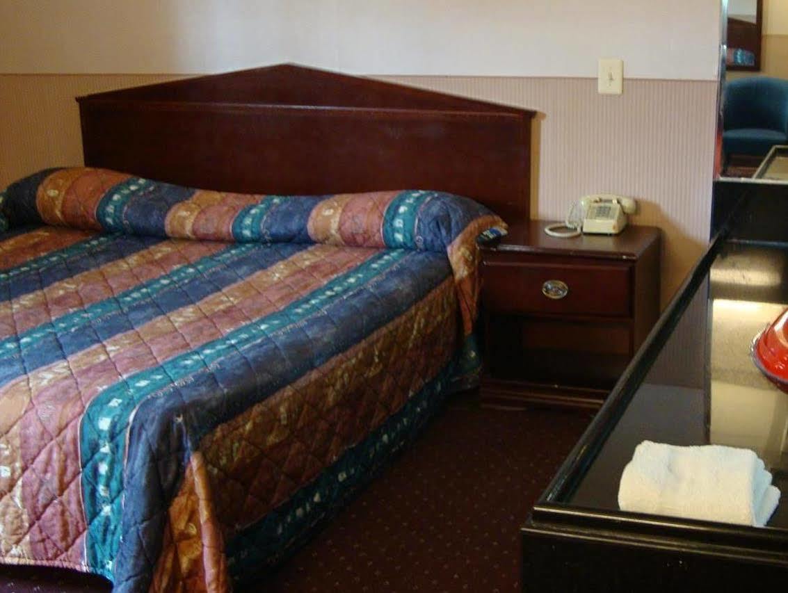 Riviera Motor Inn Brooklyn New York Extérieur photo